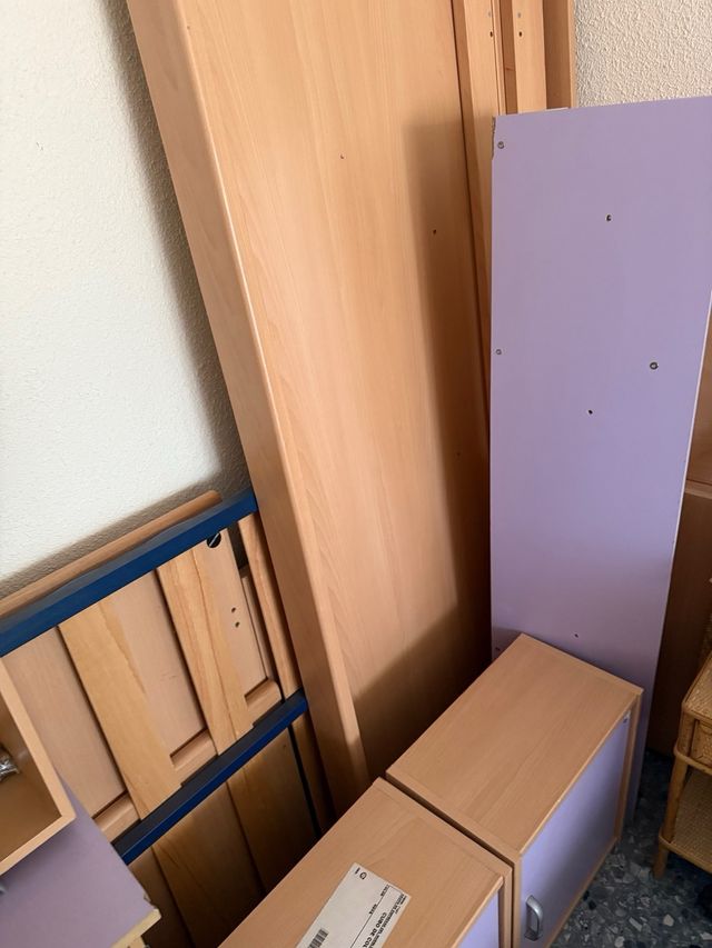 habitación juvenil para ser recogida desmontada