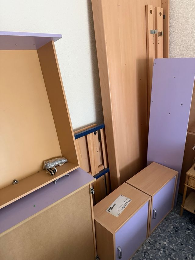 habitación juvenil para ser recogida desmontada