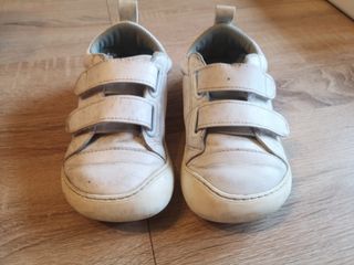 Zapatillas Feroz talla 29 - Blancas