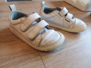 Zapatillas Feroz talla 29 - Blancas
