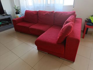 Sofá rojo 3 plazas + chaiselongue