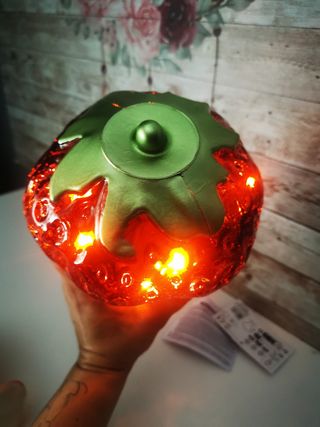 Lampara decorativa diseño Fresa. LED.