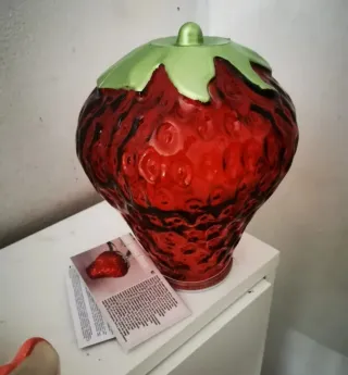 Lampara decorativa diseño Fresa. LED.