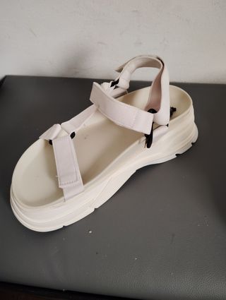 Sandalias plataforma beige Skechers/Zara 39-40