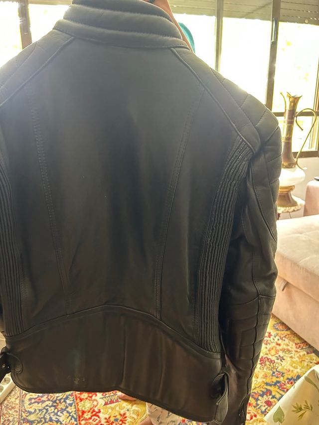 Cazadora moto piel negra