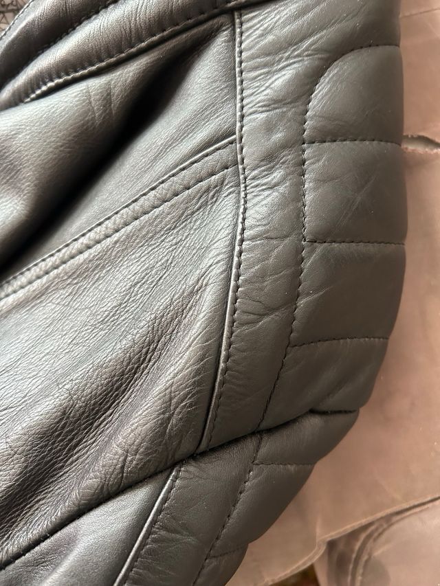 Cazadora moto piel negra