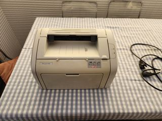 Impresora HP LaserJet 1018 - Blanca