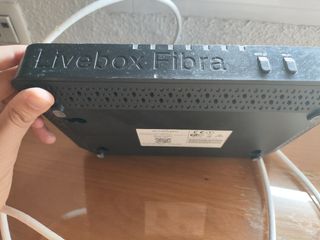 Livebox Fibra Router + Cable Cat.6