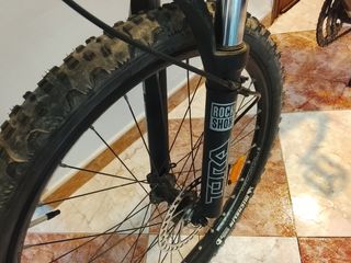 Bicicleta montaña negra