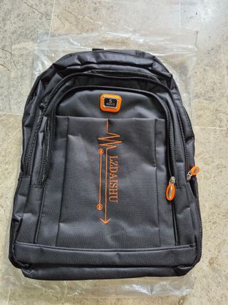 Mochila negra para colegio/viajes/trabajo