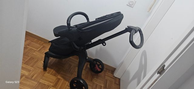 Cochecito bebé ligero negro