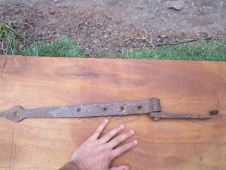 Bisagra antigua de forja - 47cm