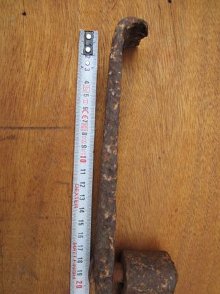 Bisagra antigua de forja - 47cm