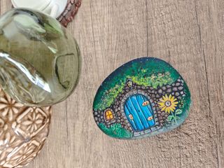 Piedra pintada: Casa duende