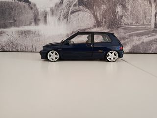 Clio Williams 1/18 modificado