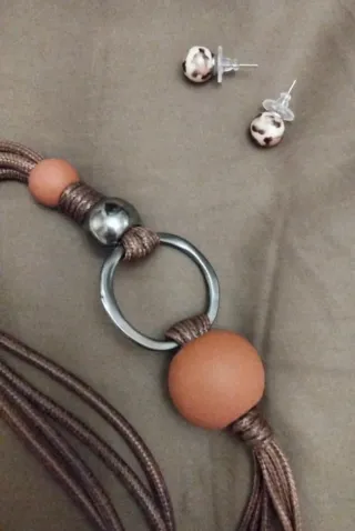 Collares largos bisutería sin estrenar.