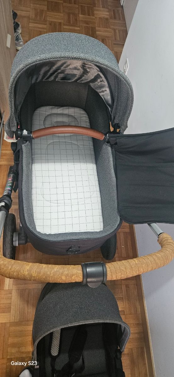 Cochecito bebé ligero Gris