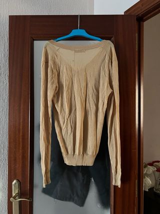 Suéter pico Zara beige