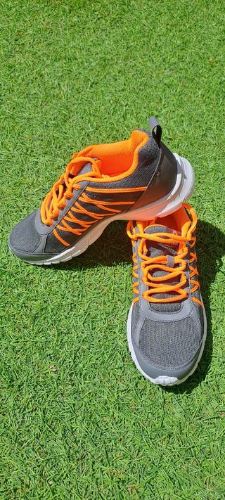 Zapatillas Reebok, nuevas a estrenar , talla 40,5
