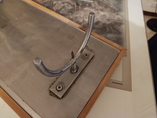 Jamonero de metal rústico