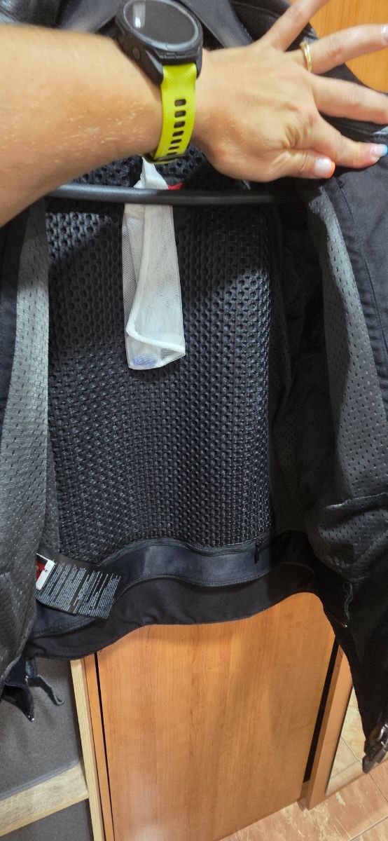 Chaqueta moto Dainese: seminueva