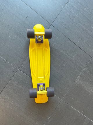 Patinete Penny amarillo