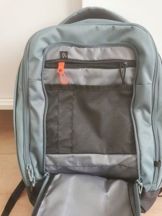 Mochila Quechua 16L. 