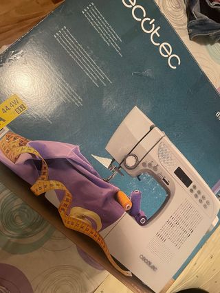 Máquina coser Cecotec 832 44.4W