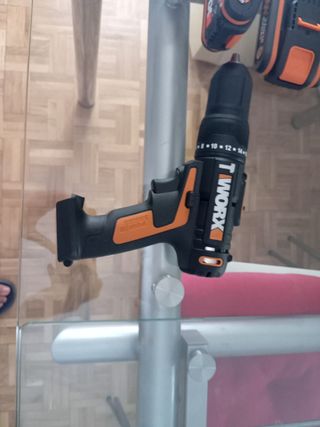 Taladro atornillador TWORX