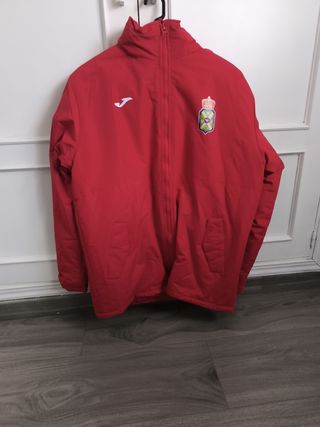 Abrigo deportivo rojo talla L