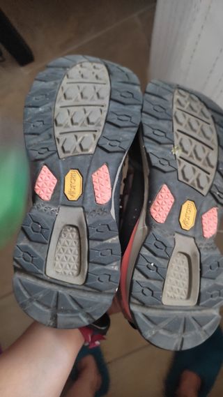 Zapatillas The North Face montaña
