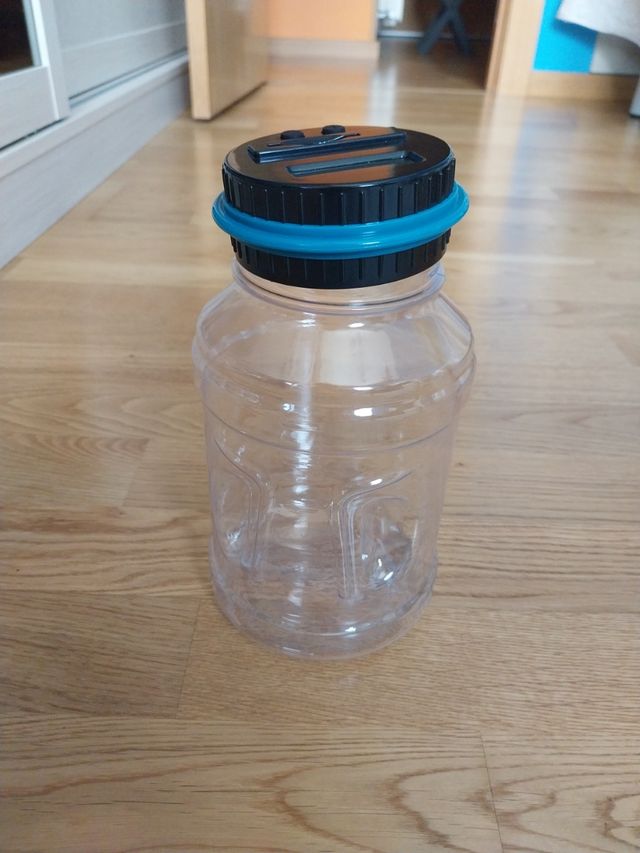 Hucha transparente con contador