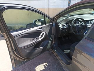 Opel Astra 2021