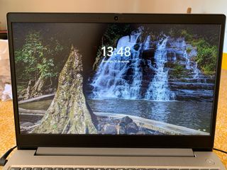 Portátil Lenovo i3 10ª Gen - 8GB RAM - 477GB SSD