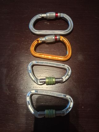Mosquetones escalada y alpinismo.