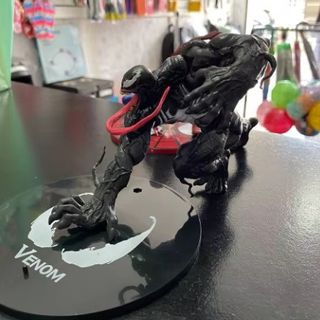 Figura Venom 13cm - ¡Impresionante!
