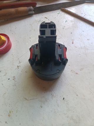 Batería Bosch 9,6V usada, de modelo PRS 960
