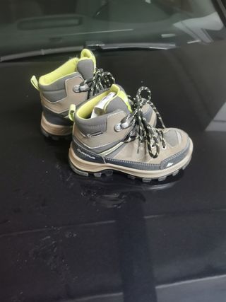 Botas trekking Quechua niño
