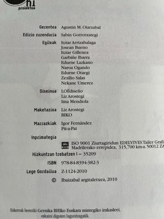 Libro Euskara 1° Batxiller Hizkuntzan Trebatzen