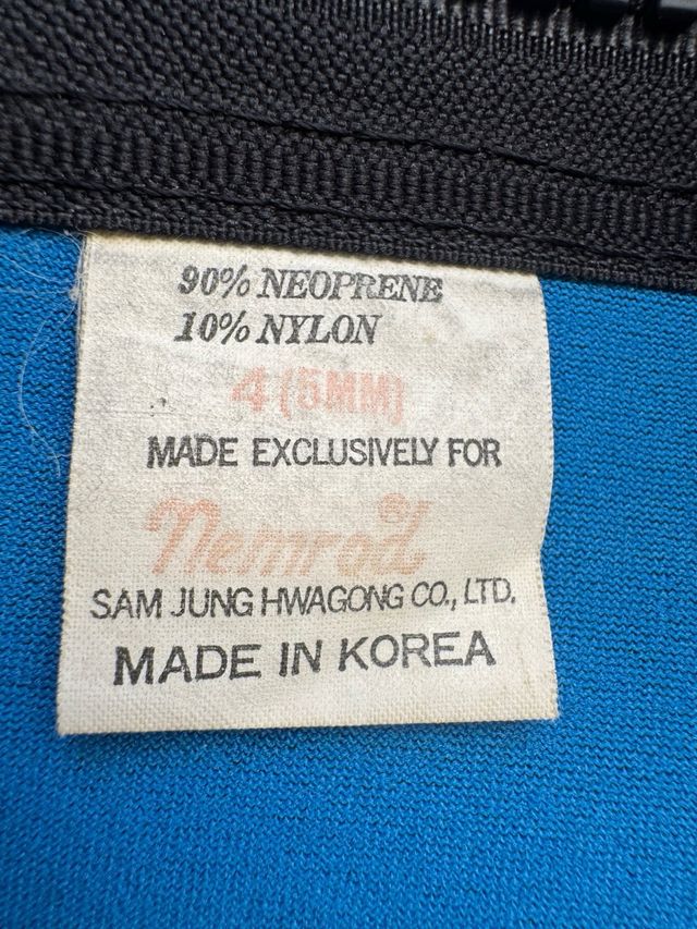 Neopreno 2 piezas  Nemrod Talla 4. Espesor 5 mm 