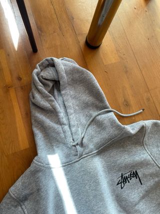 Sudadera Stüssy gris