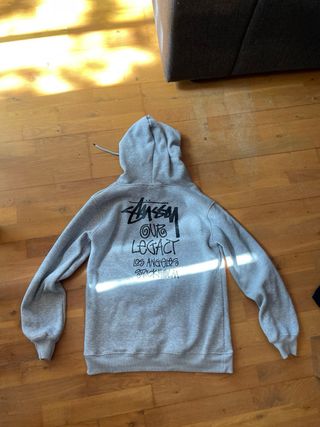 Sudadera Stüssy gris