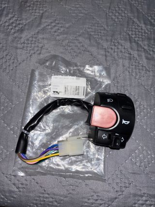 Interruptor luces Yamaha Aerox