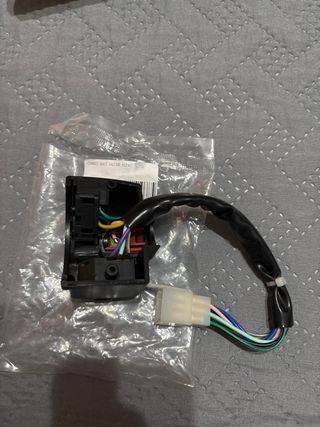 Interruptor luces Yamaha Aerox