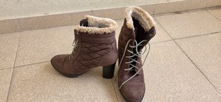 Botas Marrons Salto Alto - Camurça