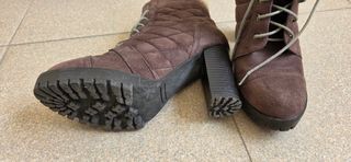 Botas Marrons Salto Alto - Camurça