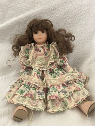 Muñeca porcelana antigua