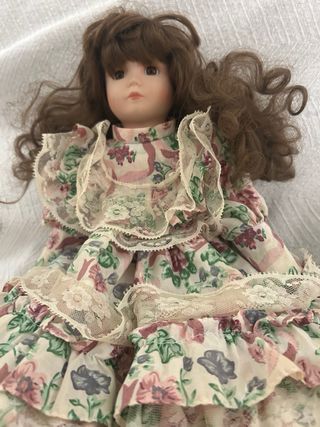 Muñeca porcelana antigua