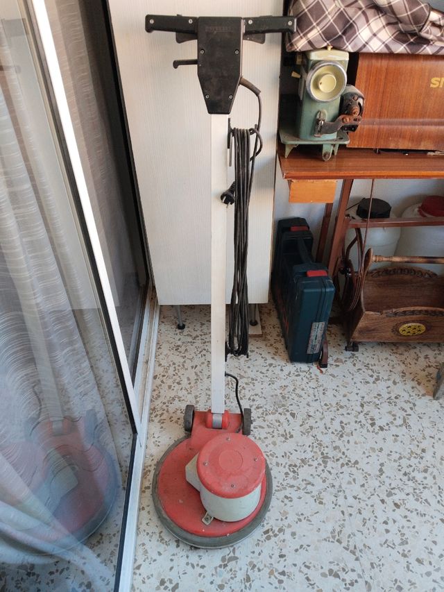 Pulidora suelos Superlux RM 305 CD