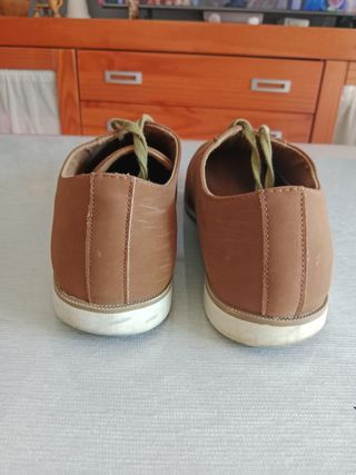 Zapatos planos marrones